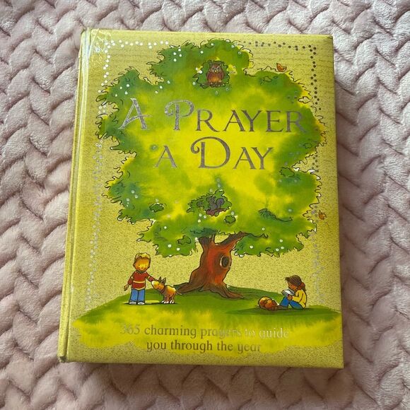 Kids A Prayer A Day Book - Picture 1 of 8
